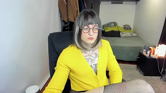 ShiiraVelkor online show from 11.15.25