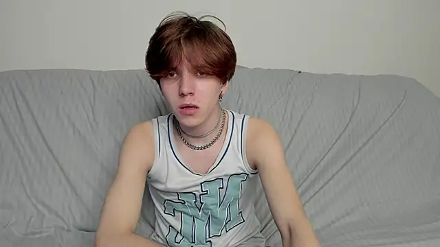 Snapshot of braxiboy chatting on 12.08.24 braxiboy online show from 12.08.24