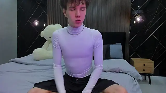 Snapshot of braxiboy chatting on 01.21.25 braxiboy online show from 01.21.25