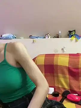 Snapshot of Kamila151 chatting on 02.02.25 Kamila151 online show from 02.02.25