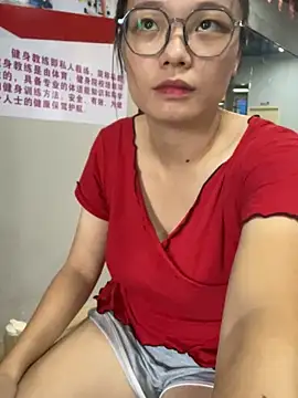 Snapshot of Bella0815 chatting on 09.14.25 Bella0815 online show from 09.14.25