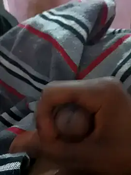 Snapshot of desicockblack chatting on 12.05.24 desicockblack online show from 12.05.24