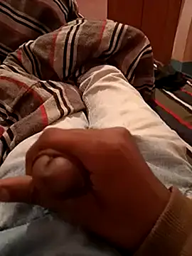 Snapshot of desicockblack chatting on 12.11.24 desicockblack online show from 12.11.24