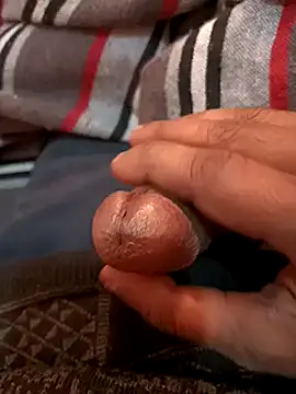 Snapshot of desicockblack chatting on 12.30.24 desicockblack online show from 12.30.24