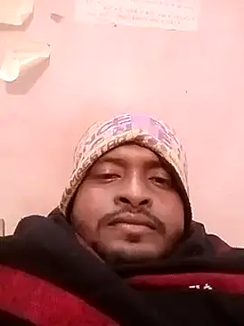 Snapshot of desicockblack chatting on 01.02.25 desicockblack online show from 01.02.25