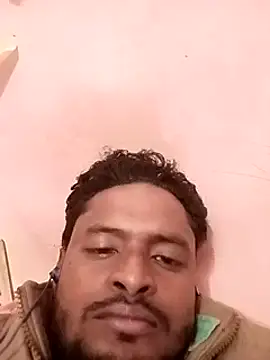 Snapshot of desicockblack chatting on 01.05.25 desicockblack online show from 01.05.25