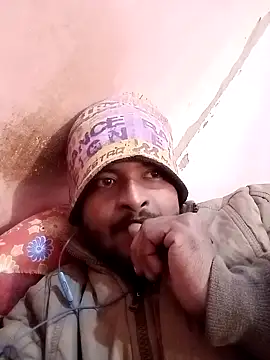 Snapshot of desicockblack chatting on 01.08.25 desicockblack online show from 01.08.25