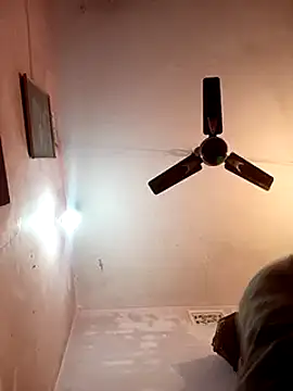 Snapshot of desicockblack chatting on 01.26.25 desicockblack online show from 01.26.25