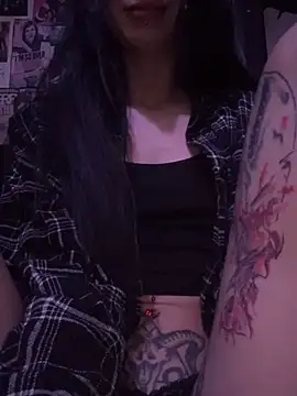 MissMidnightUK online show from 02.05.26