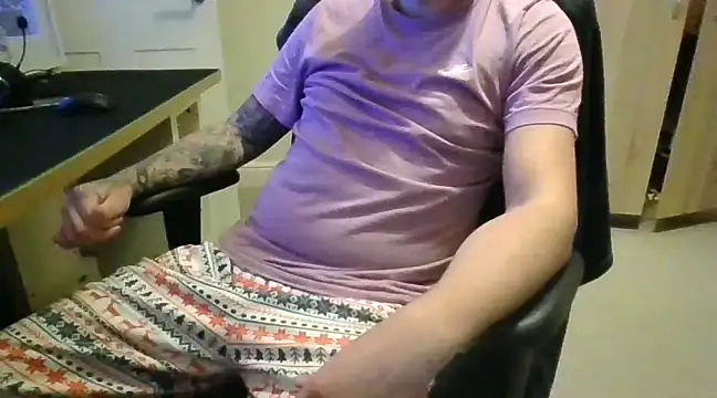 Snapshot of realityyshowww chatting on 12.30.24 realityyshowww online show from 12.30.24