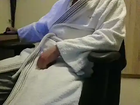 Snapshot of realityyshowww chatting on 01.29.25 realityyshowww online show from 01.29.25