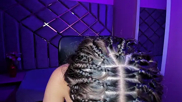 Snapshot of Poly_Sasha_ chatting on 12.21.25 Poly Sasha online show from 12.21.25