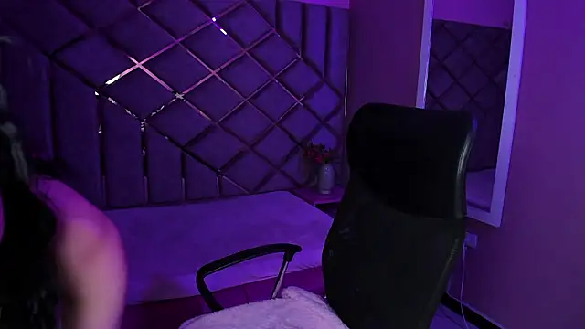 Snapshot of Poly_Sasha_ chatting on 01.17.26 Poly Sasha online show from 01.17.26