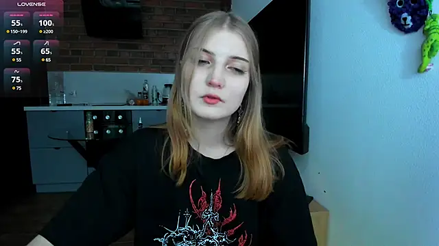 Snapshot of princessaalicc chatting on 02.27.25 princessaalicc online show from 02.27.25