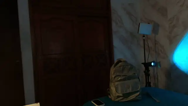 lucia brown online show from 02.04.25