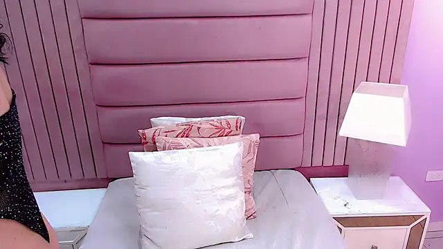 Snapshot of SexyValeriaa chatting on 01.19.25 SexyValeriaa online show from 01.19.25