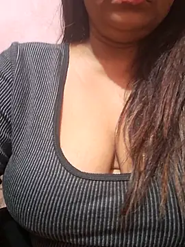 Hot-Anuska online show from 12.19.25