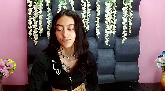 Snapshot of Miaa_Thopmson chatting on 03.06.25 Miaa Thopmson online show from 03.06.25