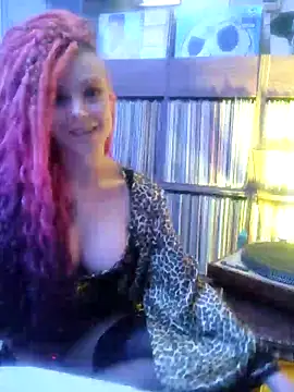 Snapshot of EdgesOfReality chatting on 02.15.26 EdgesOfReality online show from 02.15.26