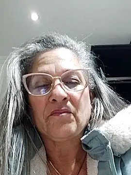 miisevvie  online show from 02.27.25