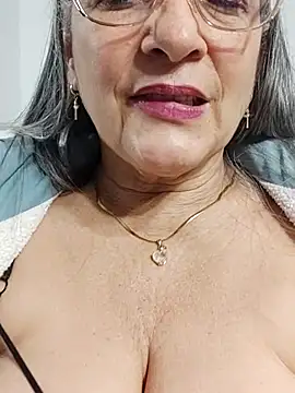 miisevvie  online show from 03.03.25