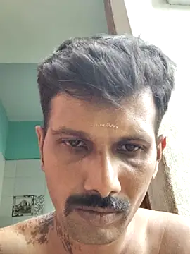 Snapshot of Tamildickxxx chatting on 12.18.24 Tamildickxxx online show from 12.18.24