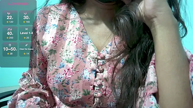 Snapshot of Only_hunny chatting on 02.10.25 Only hunny online show from 02.10.25