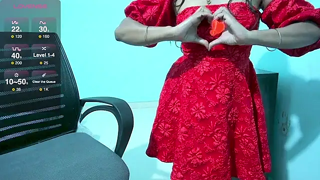 Snapshot of Only_hunny chatting on 02.14.25 Only hunny online show from 02.14.25