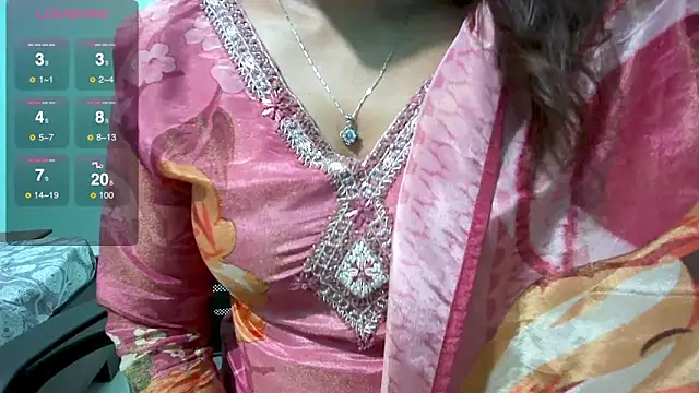 Snapshot of Only_hunny chatting on 03.01.25 Only hunny online show from 03.01.25