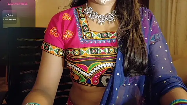 Snapshot of Only_hunny chatting on 09.28.25 Only hunny online show from 09.28.25