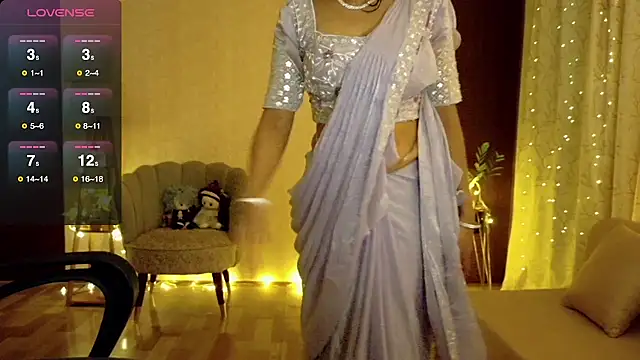 Snapshot of Only_hunny chatting on 11.10.25 Only hunny online show from 11.10.25