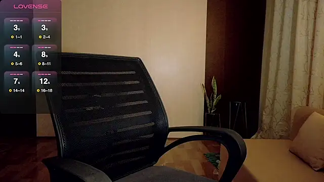 Snapshot of Only_hunny chatting on 11.28.25 Only hunny online show from 11.28.25