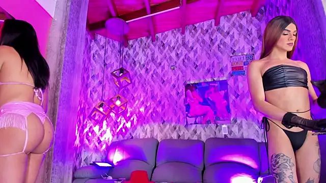 Snapshot of The_Babylon_of_girls chatting on 03.22.25 The Babylon of girls online show from 03.22.25