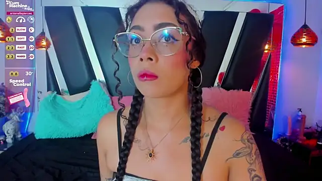 antonelllepiercee online show from 02.16.25