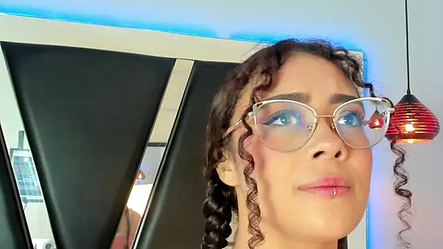 antonelllepiercee online show from 03.05.25