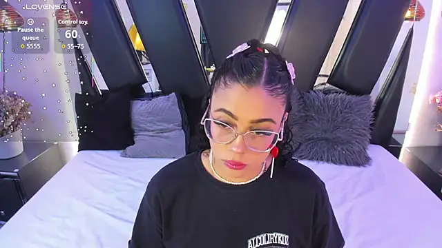 antonelllepiercee online show from 11.29.25