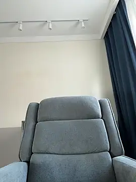 Snapshot of kikidoll chatting on 05.18.26 kikidoll online show from 05.18.26