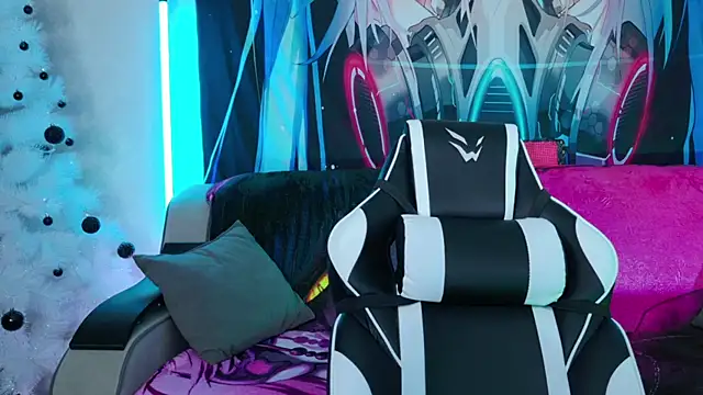 Aurora Natsuki online show from 12.16.25