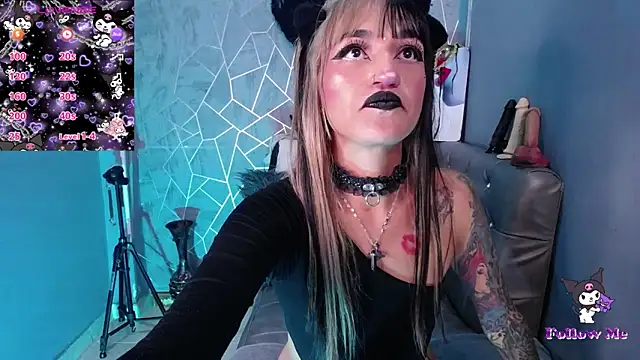 Snapshot of amelierouss chatting on 09.30.25 amelierouss online show from 09.30.25