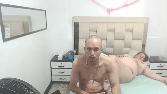 Candy and Jh0n online show from 02.14.25