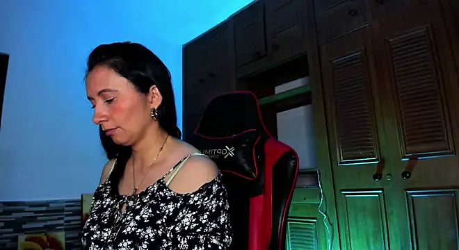 Snapshot of gracekelly12 chatting on 12.03.24 gracekelly12 online show from 12.03.24