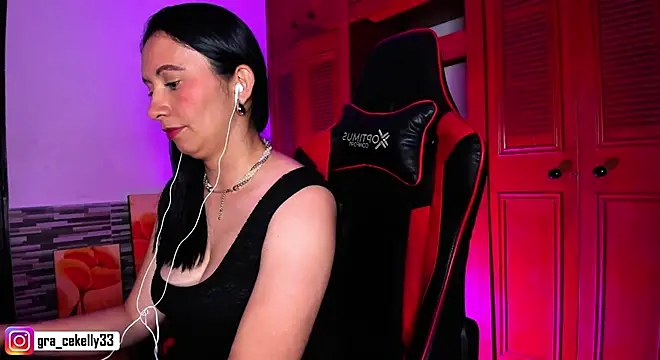 Snapshot of gracekelly12 chatting on 12.05.24 gracekelly12 online show from 12.05.24