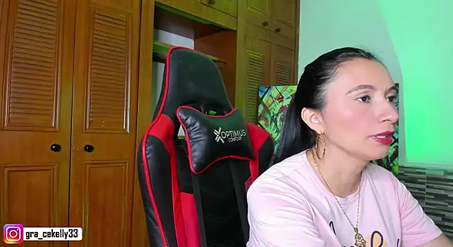 Snapshot of gracekelly12 chatting on 01.27.25 gracekelly12 online show from 01.27.25