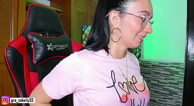 Snapshot of gracekelly12 chatting on 01.27.25 gracekelly12 online show from 01.27.25