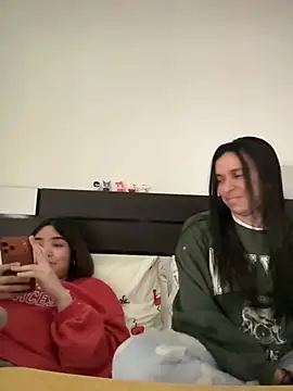 daniniescobarr online show from 03.16.26