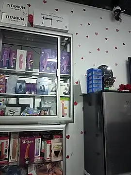 Snapshot of rapunzel069 chatting on 01.29.25 rapunzel069 online show from 01.29.25