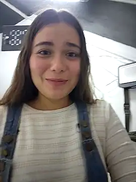 Snapshot of rapunzel069 chatting on 12.03.25 rapunzel069 online show from 12.03.25