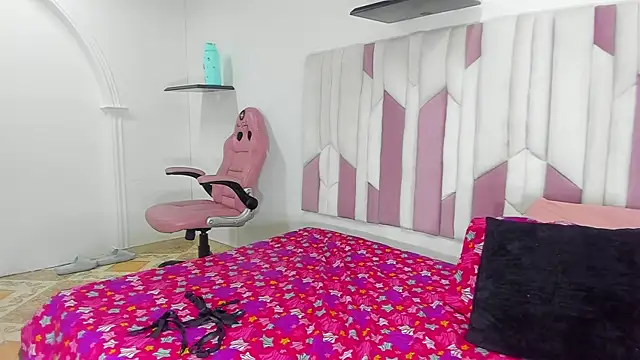 mia stanfort online show from 02.22.25