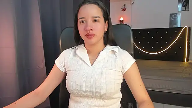 emilyrouxe online show from 01.08.25