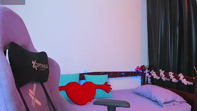  Moon Johnson online show from 02.25.26